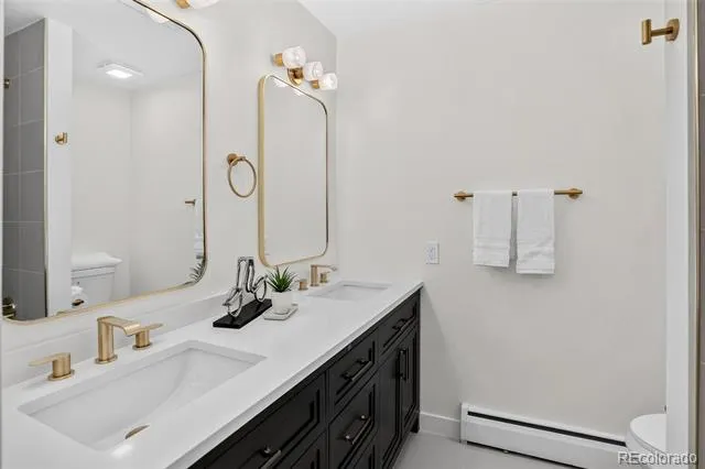 3723 S Hudson Street Denver, CO 80237