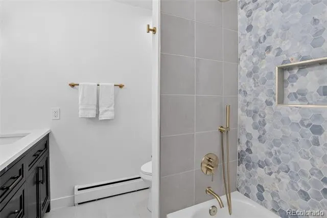 3723 S Hudson Street Denver, CO 80237