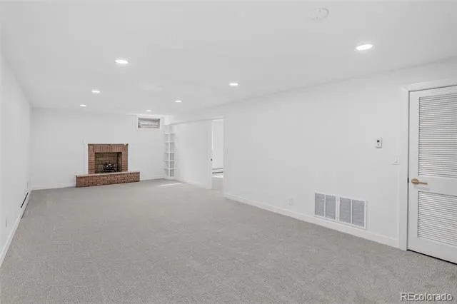 3723 S Hudson Street Denver, CO 80237