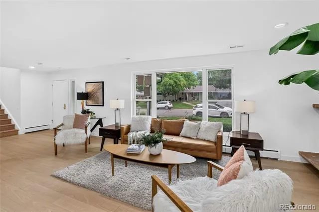 3723 S Hudson Street Denver, CO 80237
