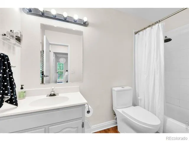 850 W Moorhead Circle #2F Boulder, CO 80305