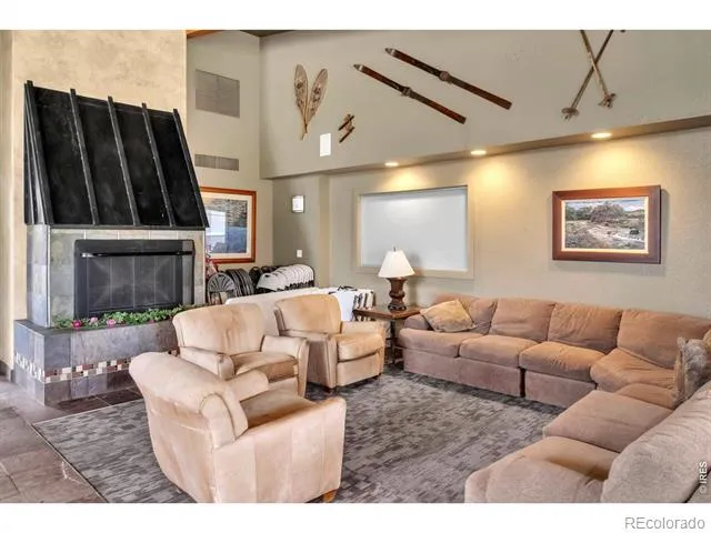 850 W Moorhead Circle #2F Boulder, CO 80305