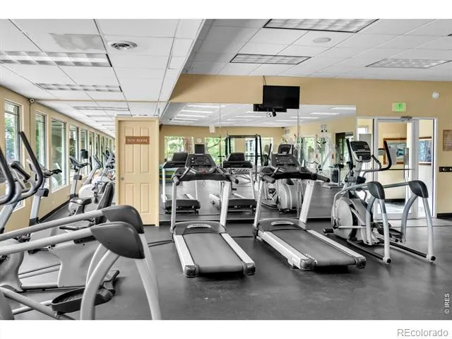 850 W Moorhead Circle #2F Boulder, CO 80305