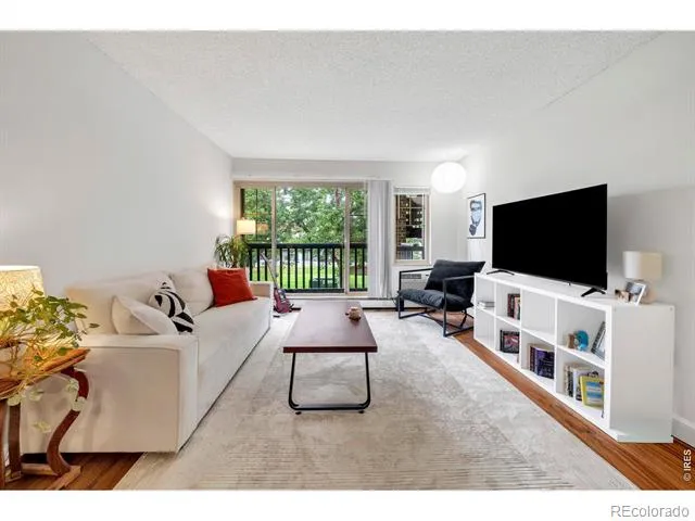 850 W Moorhead Circle #2F Boulder, CO 80305