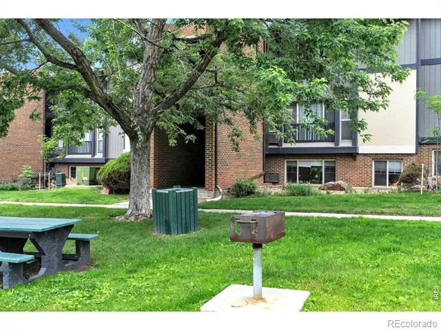 850 W Moorhead Circle #2F Boulder, CO 80305