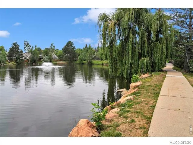 850 W Moorhead Circle #2F Boulder, CO 80305