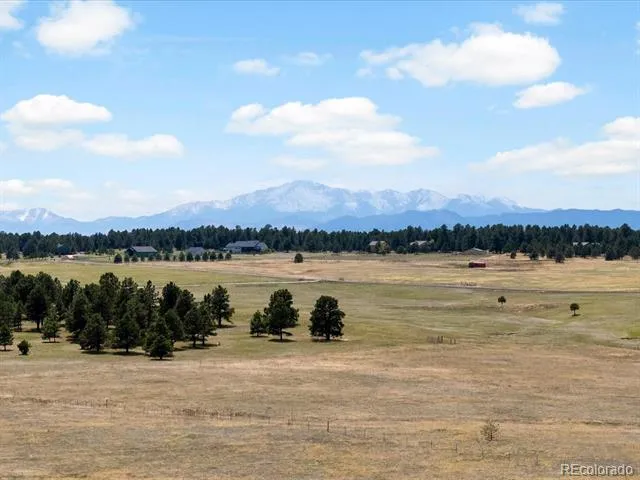 14550 Arfsten Road Larkspur, CO 80118