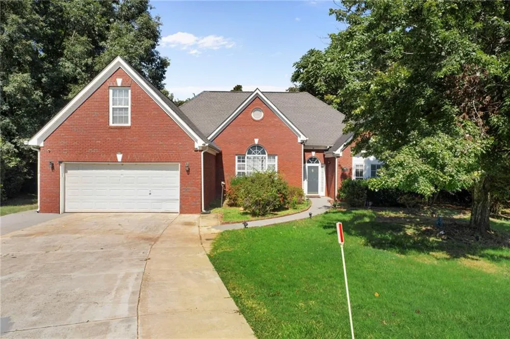 1000 Georgian Hills Dr Lawrenceville, GA 30045