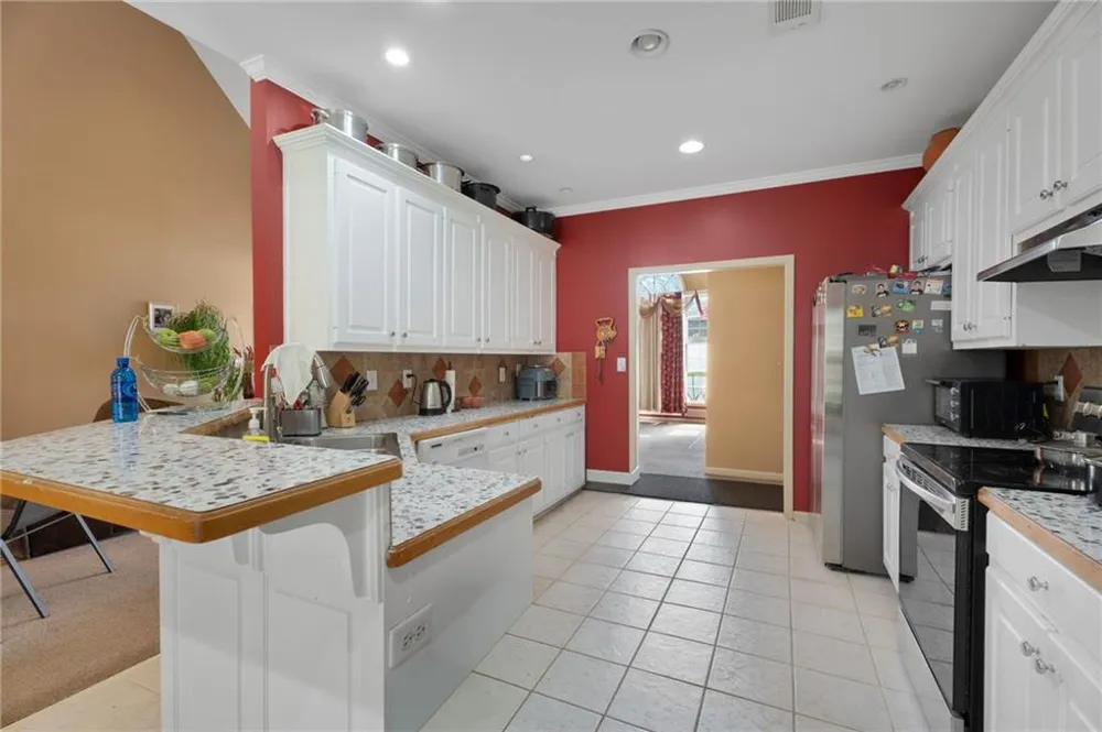 1000 Georgian Hills Dr Lawrenceville, GA 30045