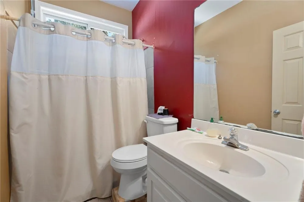 1000 Georgian Hills Dr Lawrenceville, GA 30045