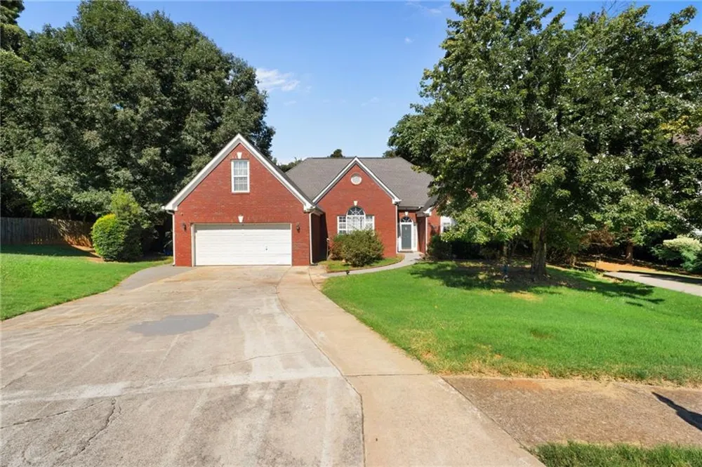 1000 Georgian Hills Dr Lawrenceville, GA 30045