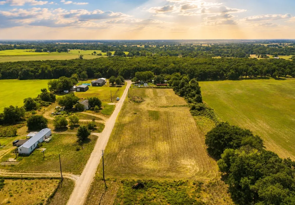 Alto Lane Gholson, TX 76705