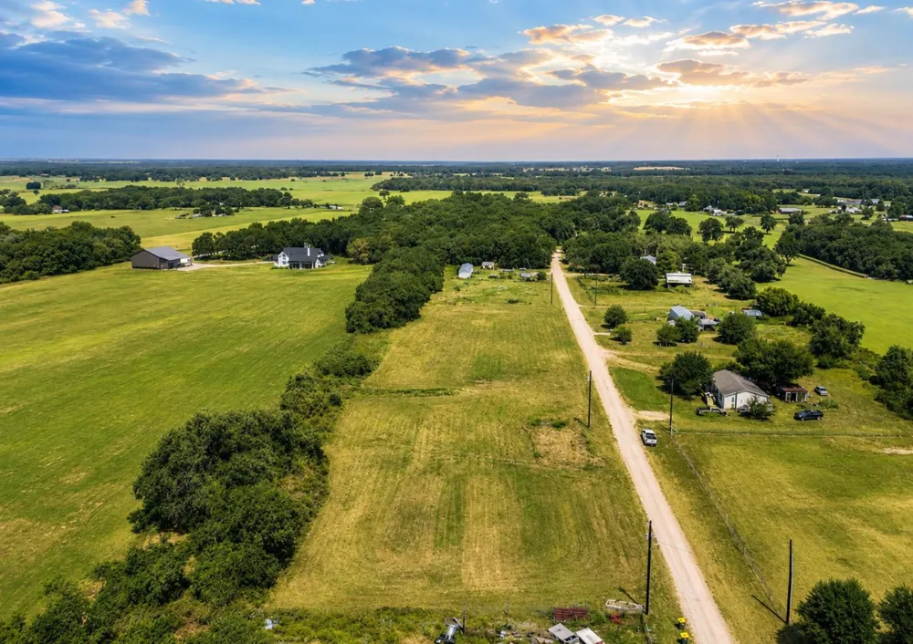 Alto Lane Gholson, TX 76705