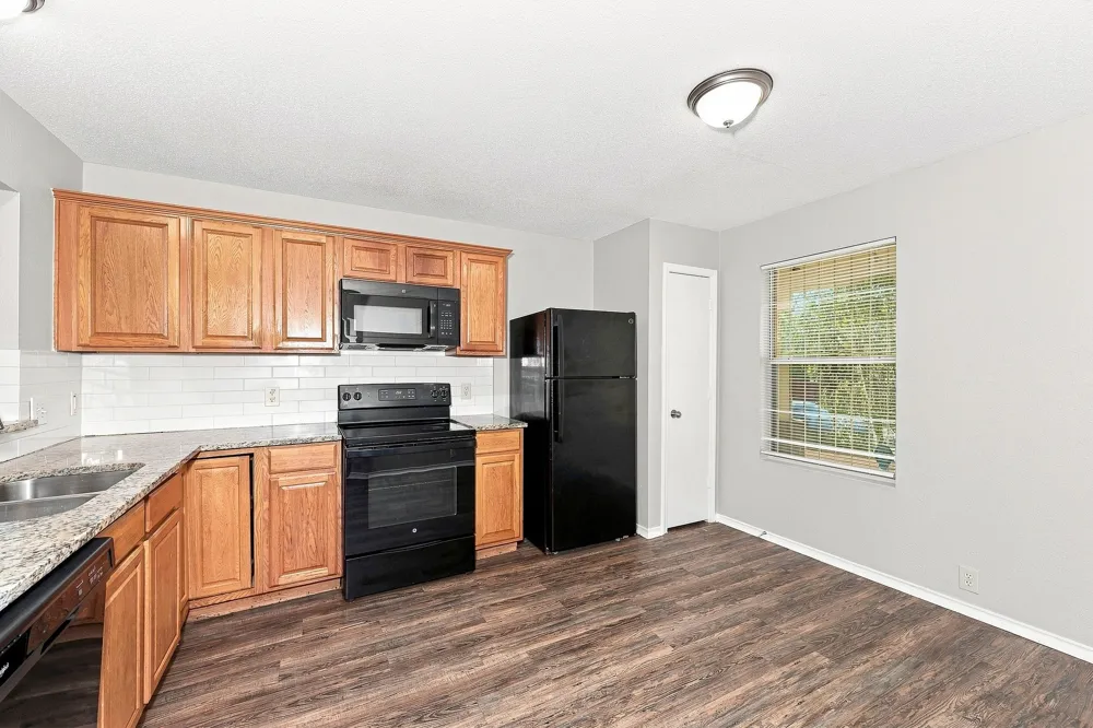846 Trinity Lane Dallas, TX 75241