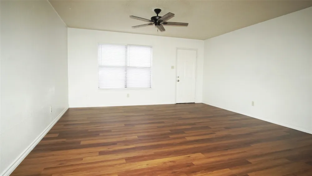 1008 Southmoor Drive #1012 Arlington, TX 76010