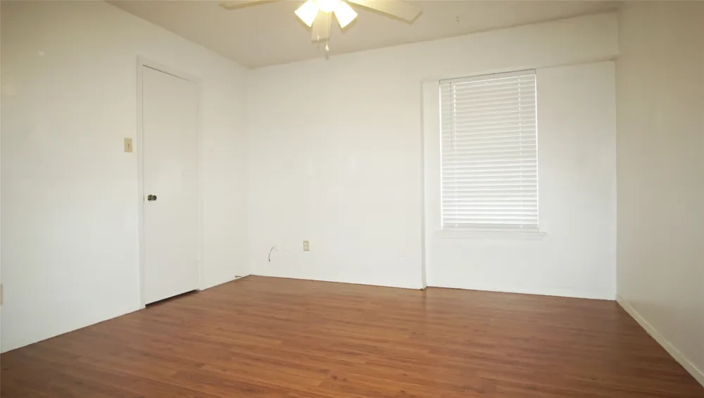 1008 Southmoor Drive #1012 Arlington, TX 76010