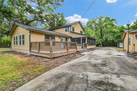 3852 County Road 704