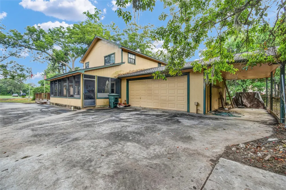 3852 County Road 704 Brazoria, TX 77422