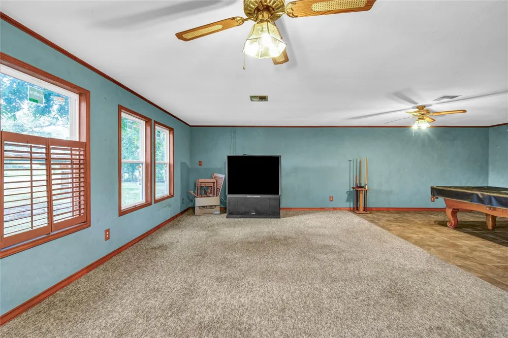3852 County Road 704 Brazoria, TX 77422