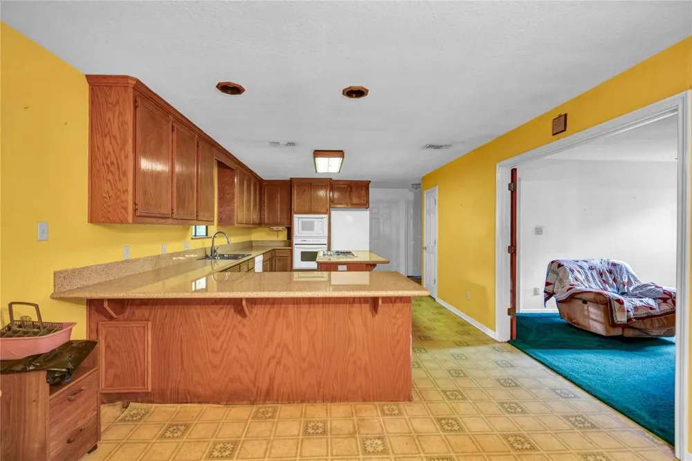 3852 County Road 704 Brazoria, TX 77422
