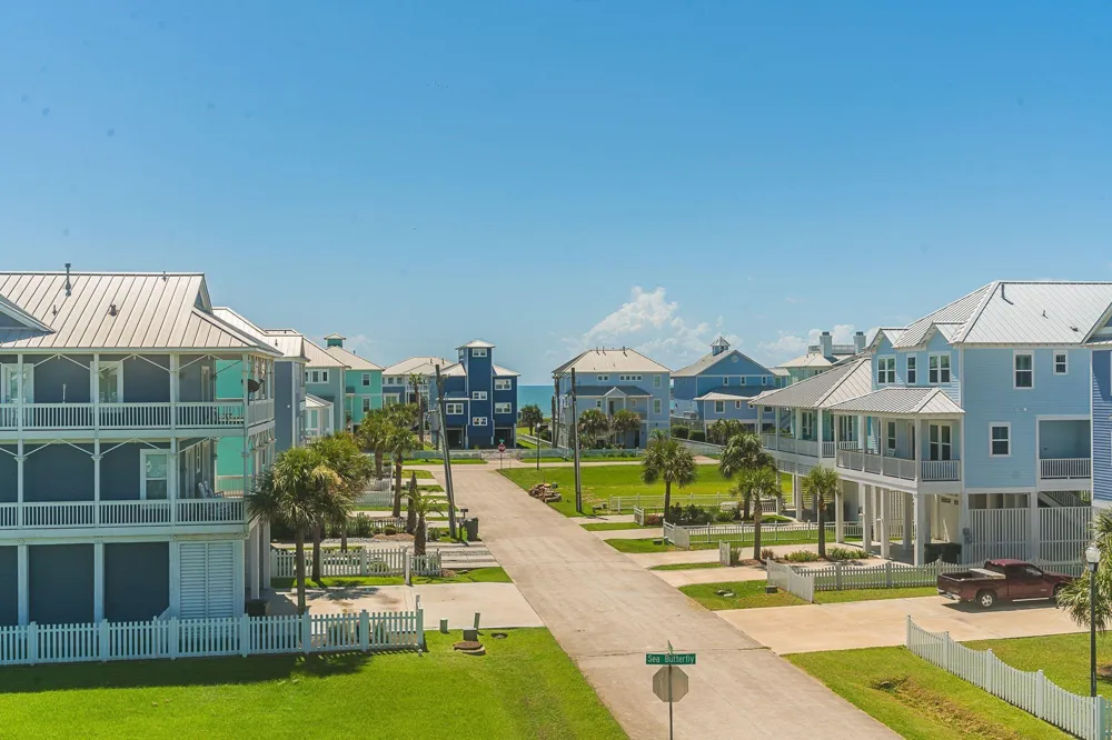 11642 Sea Butterfly Galveston, TX 77554