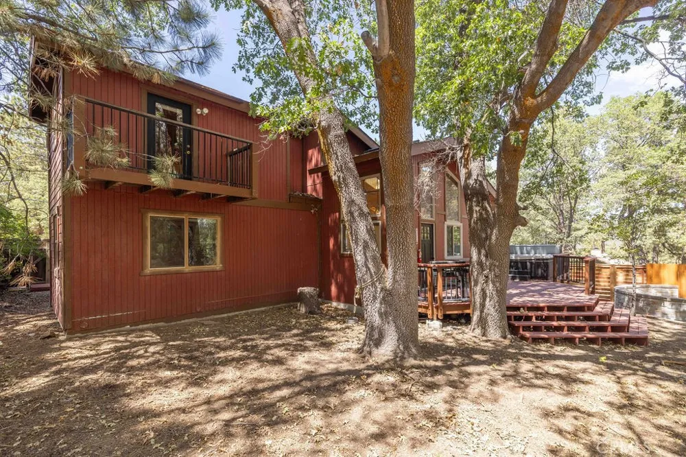 793 Knight Big Bear Lake, CA 92315