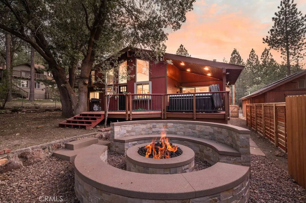 793 Knight Big Bear Lake, CA 92315