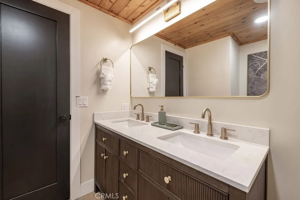 793 Knight Big Bear Lake, CA 92315