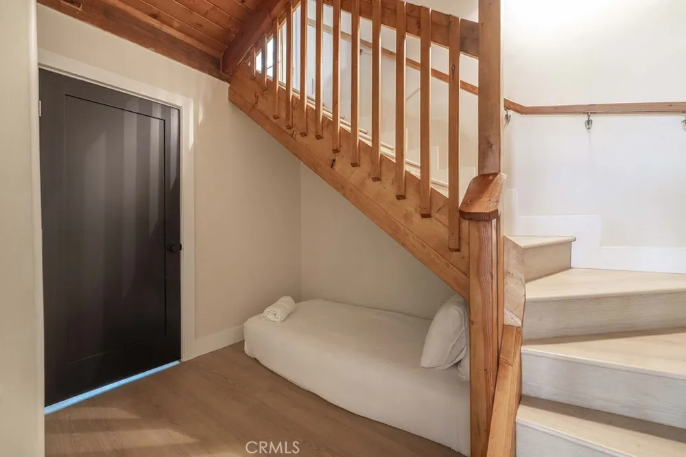 793 Knight Big Bear Lake, CA 92315