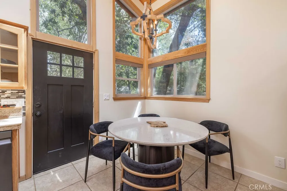 793 Knight Big Bear Lake, CA 92315