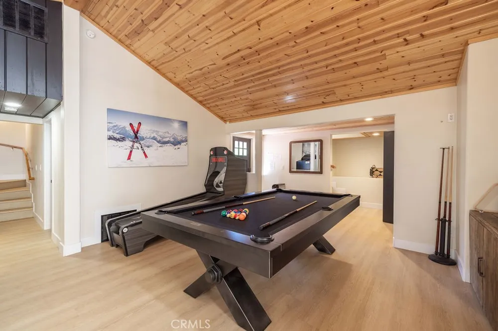 793 Knight Big Bear Lake, CA 92315