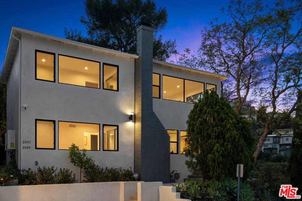 2047 Paramount Drive Los Angeles, CA 90068