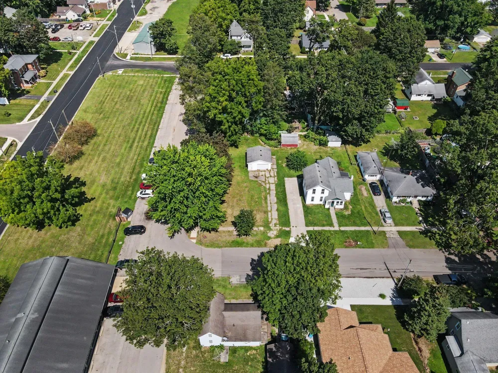 303 E State Street Vicksburg, MI 49097