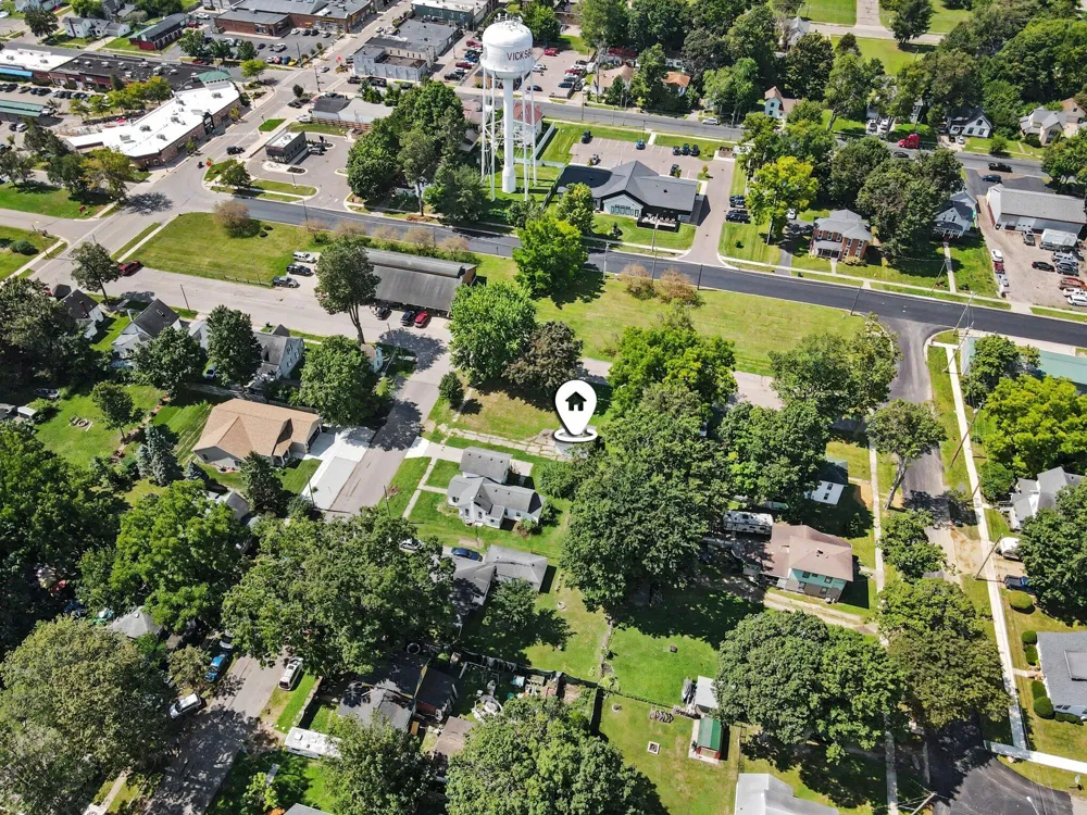 303 E State Street Vicksburg, MI 49097
