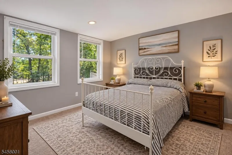 51 Roosevelt Trl Hopatcong, NJ 07843