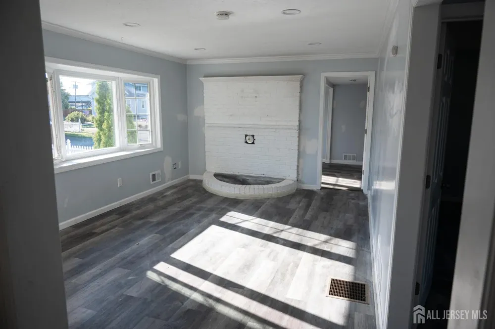 101 Perry Street Keyport, NJ 07735