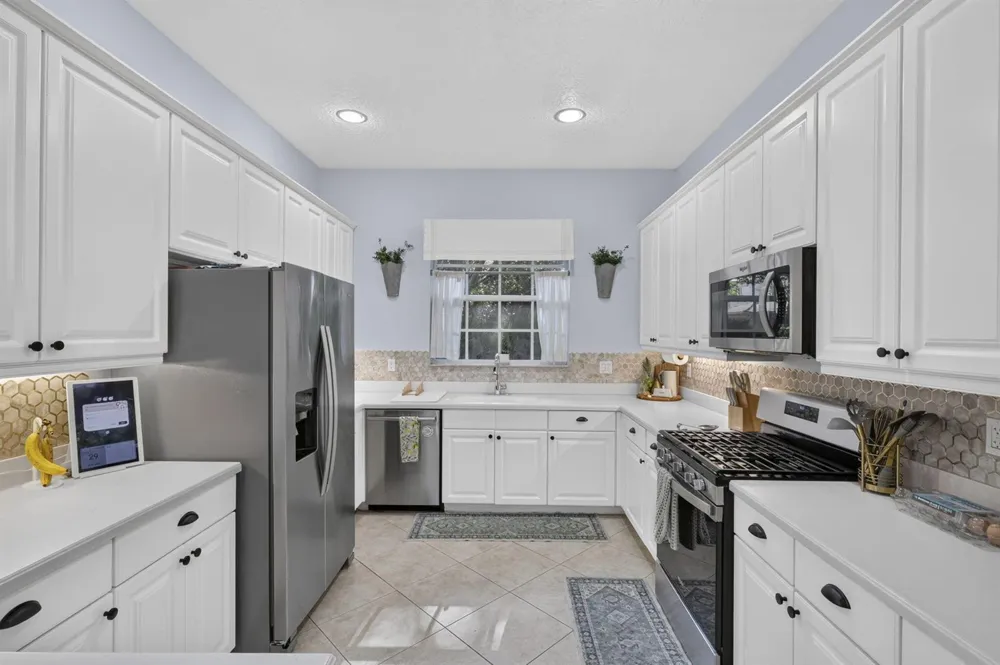 42 Stoney Drive Palm Beach Gardens, FL 33410
