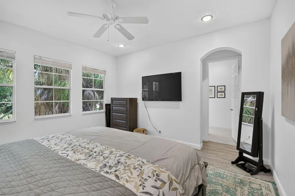 42 Stoney Drive Palm Beach Gardens, FL 33410
