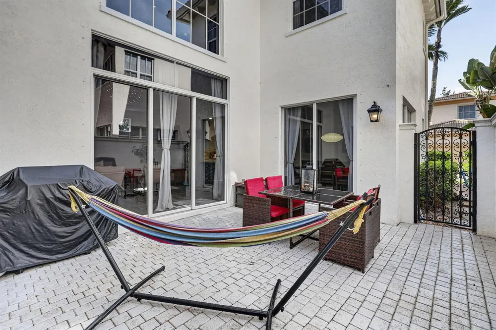 42 Stoney Drive Palm Beach Gardens, FL 33410