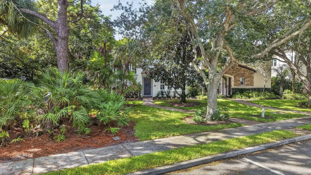 42 Stoney Drive Palm Beach Gardens, FL 33410