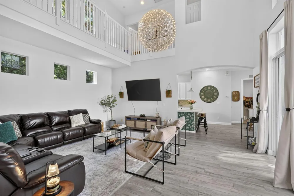 42 Stoney Drive Palm Beach Gardens, FL 33410
