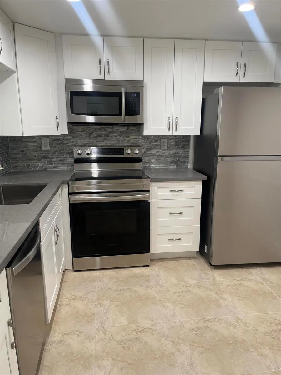 6301 University Drive #118 Tamarac, FL 33321