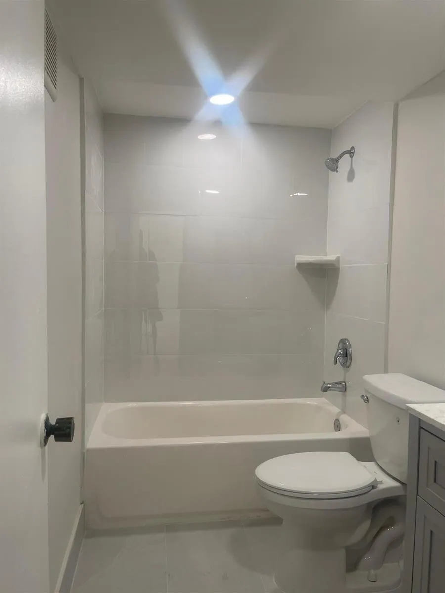 6301 University Drive #118 Tamarac, FL 33321