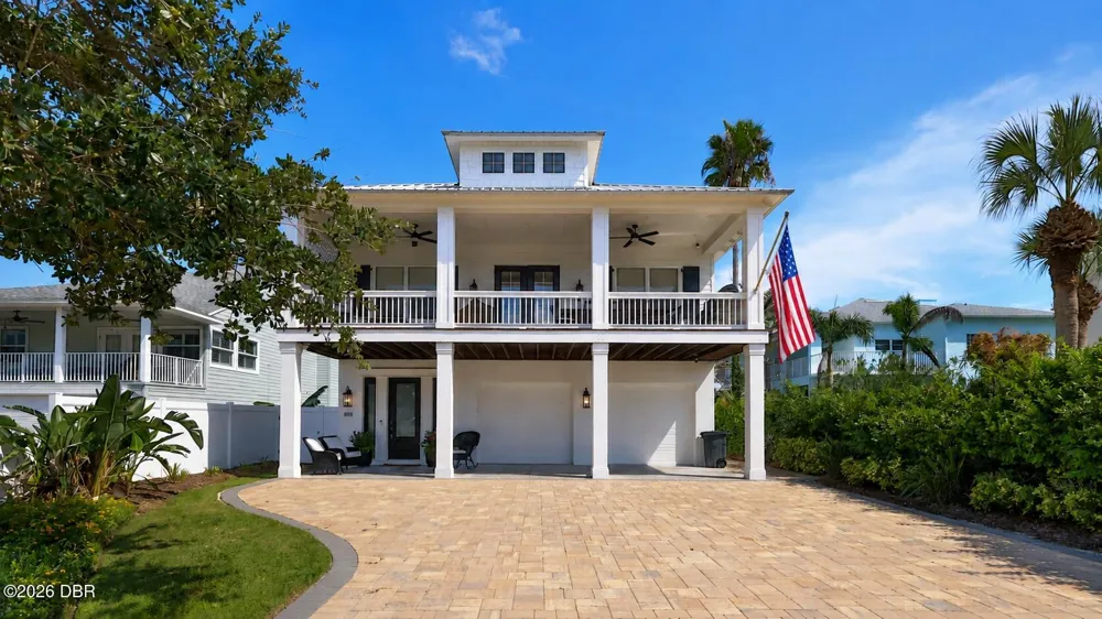 818 Ocean Avenue New Smyrna Beach, FL 32169