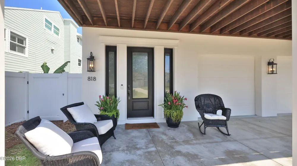 818 Ocean Avenue New Smyrna Beach, FL 32169