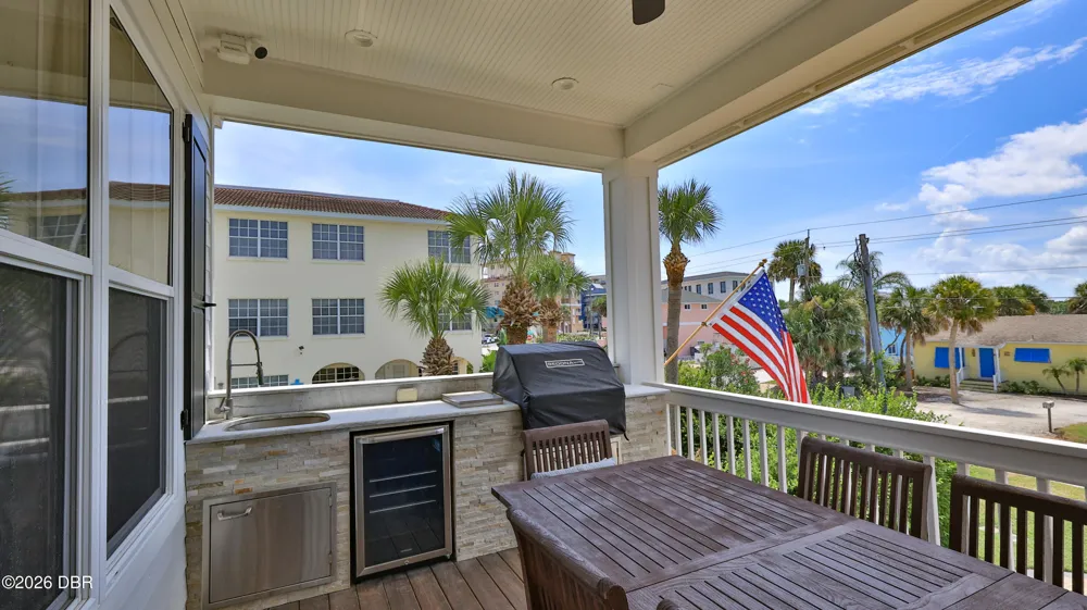 818 Ocean Avenue New Smyrna Beach, FL 32169