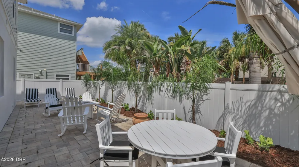818 Ocean Avenue New Smyrna Beach, FL 32169