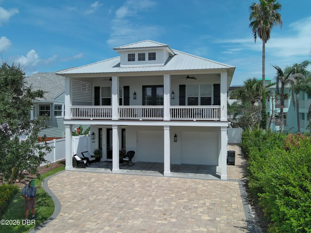 818 Ocean Avenue New Smyrna Beach, FL 32169
