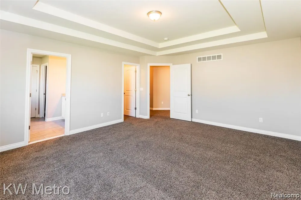 34607 John Bartley Circle Sterling Heights City, MI 48310