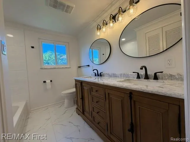 971 Canterbury Road Grosse Pointe Woods City, MI 48236